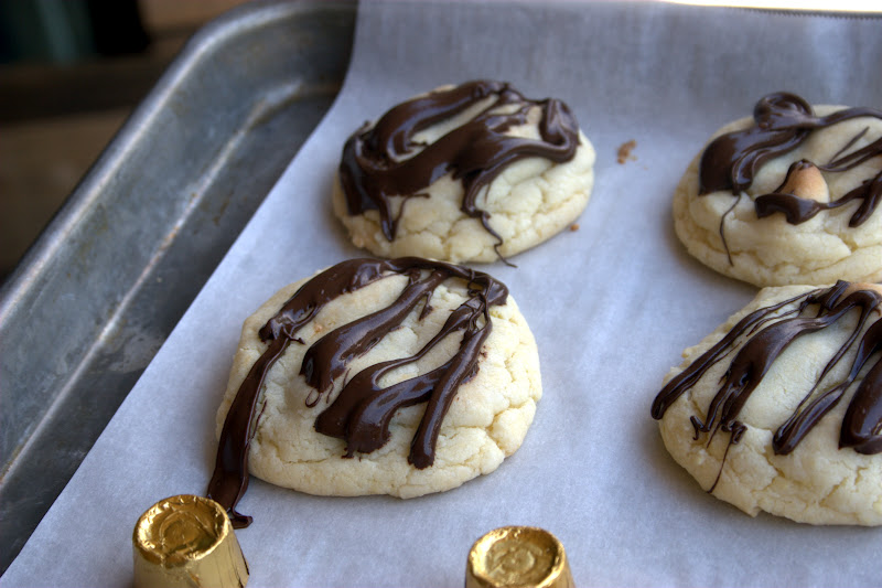 Bonne Nouvelle Rolo Cake Mix Cookies